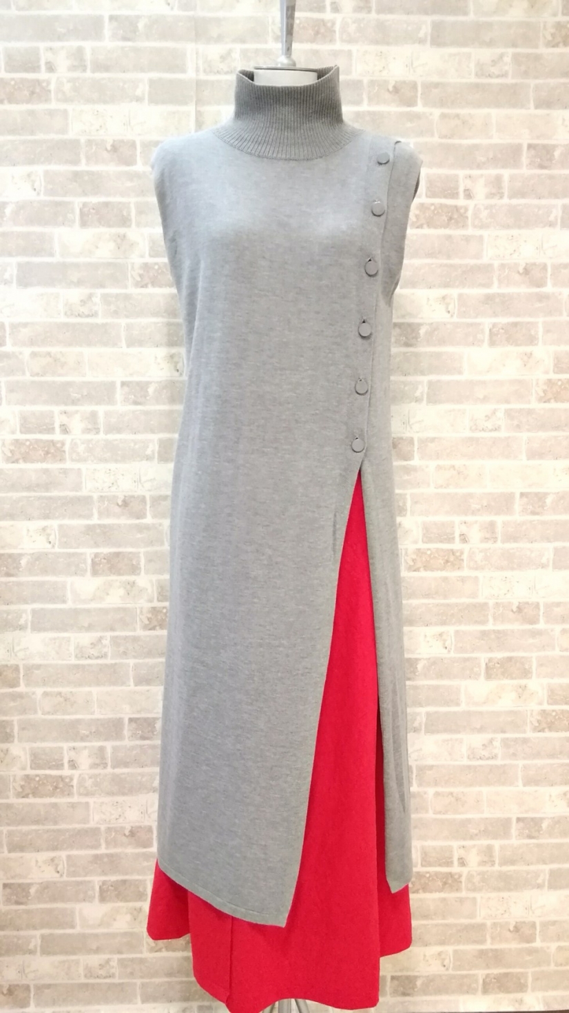 SUGAR ROSE.(シュガーローズ)より、グレーのロングワンピース入荷致しました♥