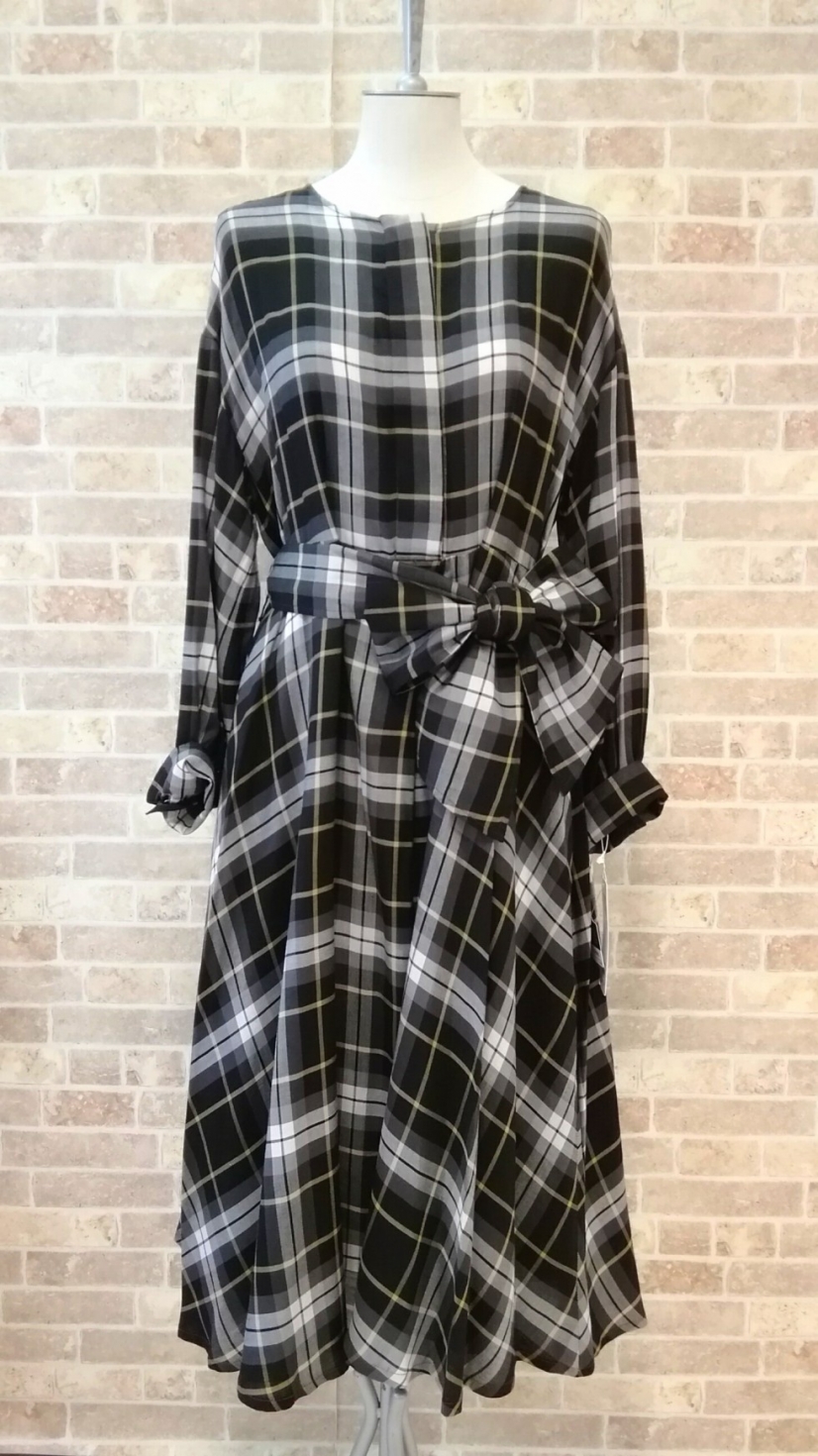 秋物🍂チェック柄ワンピース入荷👚
