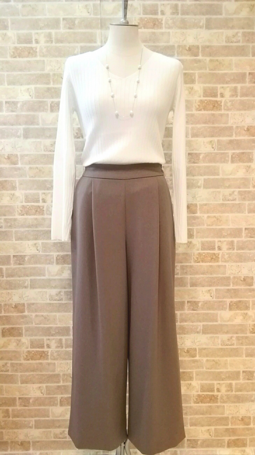 stola.より、秋物ボトムス入荷♥