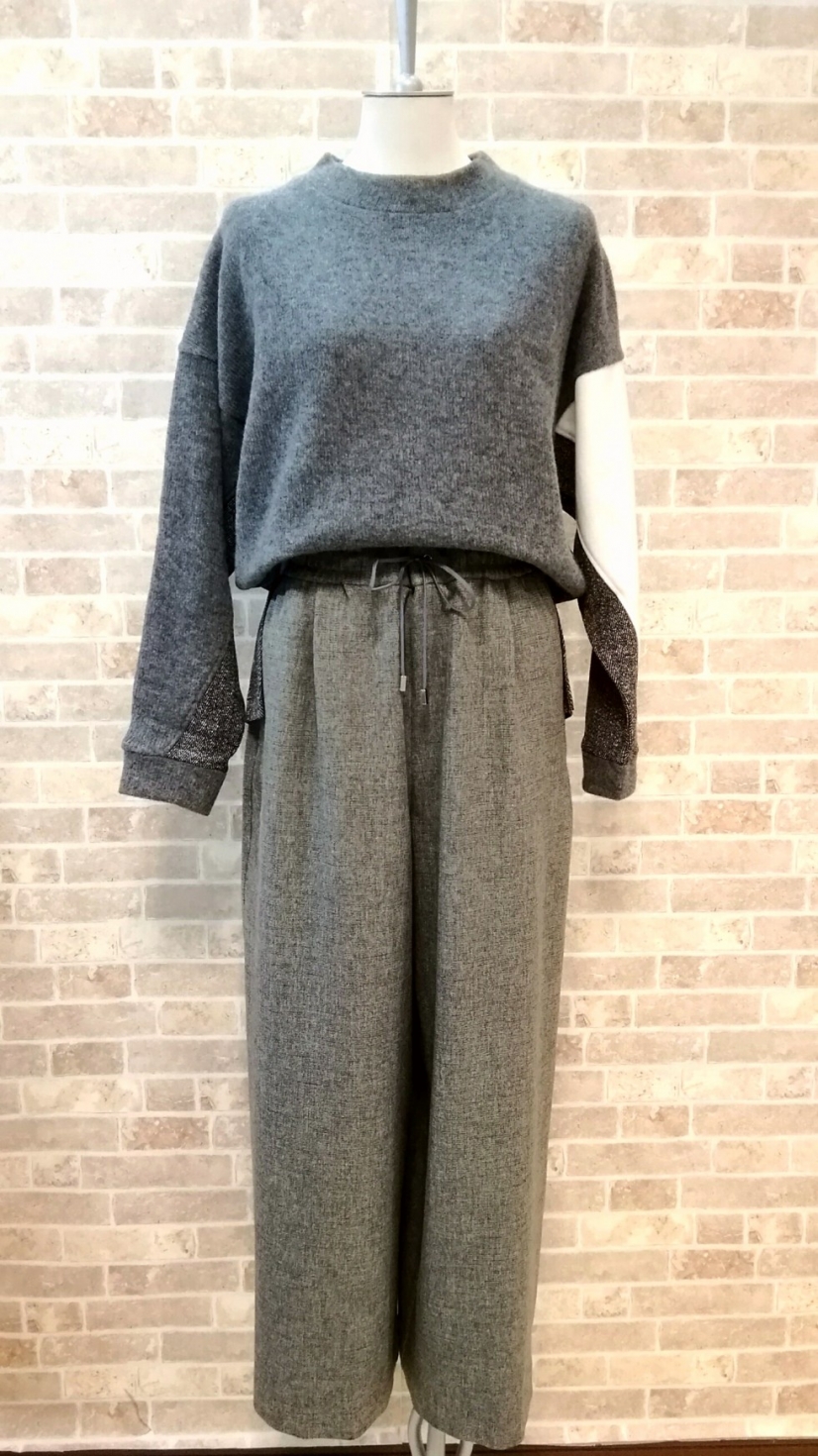 COOMB*トップス×クリス*パンツ(グレー系)組み合わせコーディネート♥