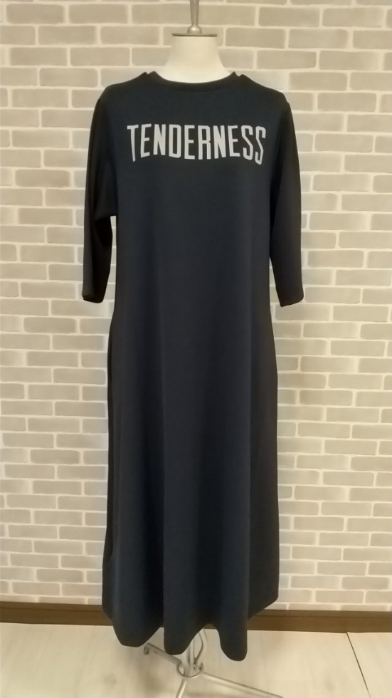SUGARROSE.ロゴ入りワンピース入荷